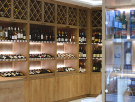 Compania de Vinos Montenegro - Wine House - 15
