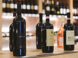 Compania de Vinos Montenegro - Wine House - 8